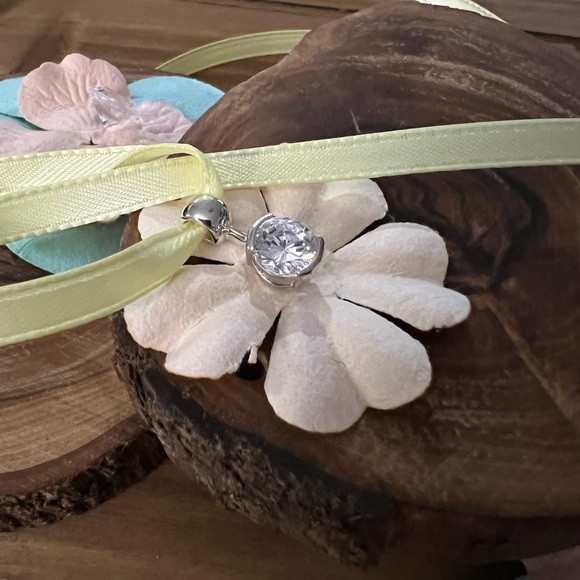 Pendant - Picture 2 of 3